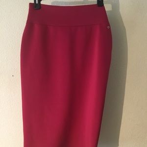 Red,  Thalia Sodi,  pencil skirt